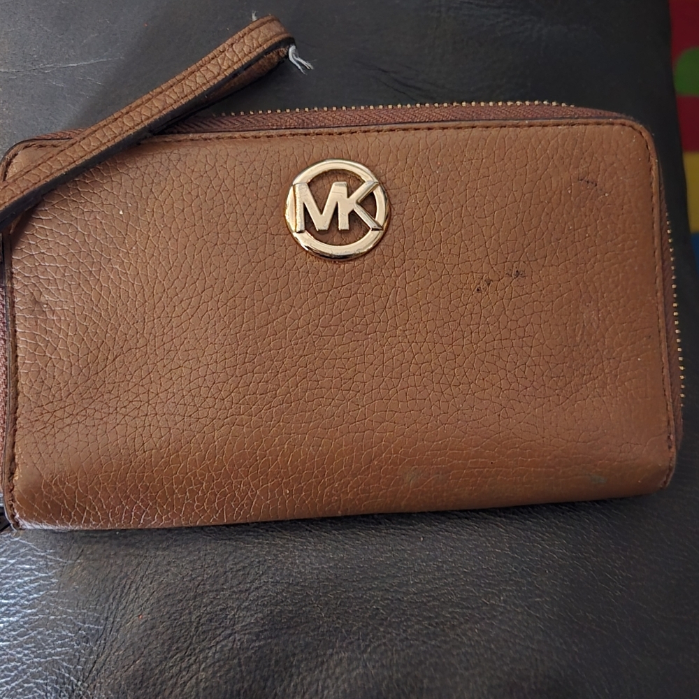 Michael Kors wallet/wristlet